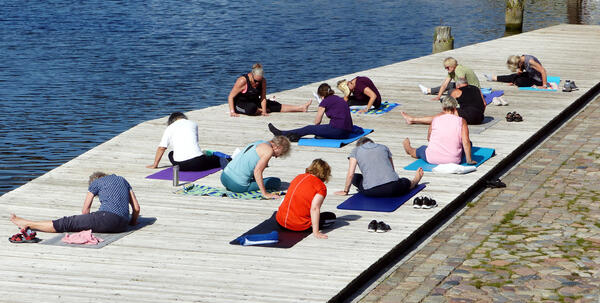 Bild vergr&ouml;&szlig;ern: Sport_im_Park_am_Hafen