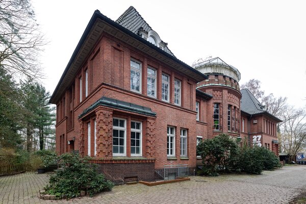 Bild vergr&ouml;&szlig;ern: Thema: Arbeiten des Architekten Hermann DistelFoto: Verwaltungsgeb&auml;ude Pulverfabrik D&uuml;neberg&copy; Dirk Eisermann/Stadtarchiv Geesthacht