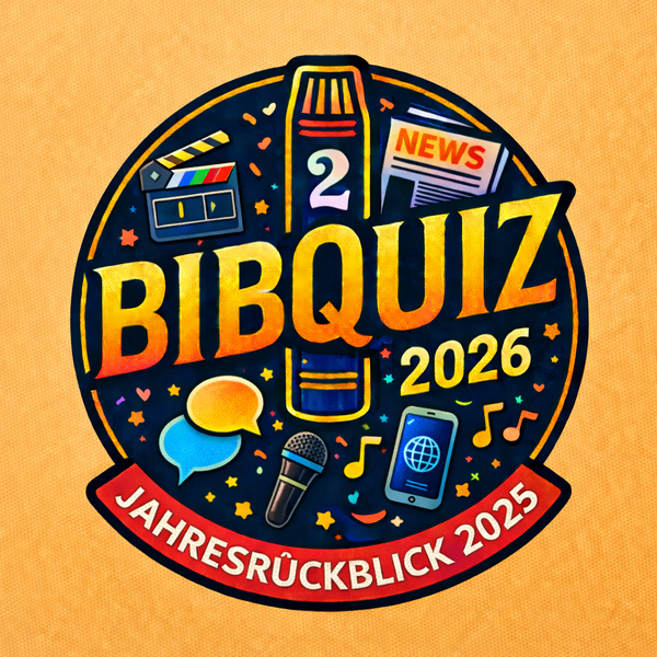 Ein kreisf&ouml;rmiges, buntes Logo f&uuml;r das &raquo;BIBQUIZ 2026&laquo;. Der zentrale gelbe Schriftzug wird von verschiedenen Symbolen umrahmt: einer Filmklappe, einer Zeitung mit der Aufschrift &raquo;NEWS&laquo;, Sprechblasen, einem Mikrofon, Noten und einem Smartphone. Im unteren Bereich verl&auml;uft ein rotes Banner mit der Aufschrift &raquo;JAHRESR&Uuml;CKBLICK 2025&laquo;. Der Hintergrund ist dunkelblau mit kleinen Sternen und Konfetti-Elementen, w&auml;hrend das gesamte Logo auf einer hellen Papierstruktur liegt.